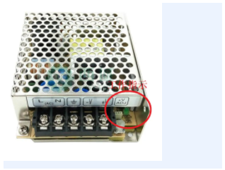 8、通电测试LED显示屏接收卡及开关电源是否正常工作。